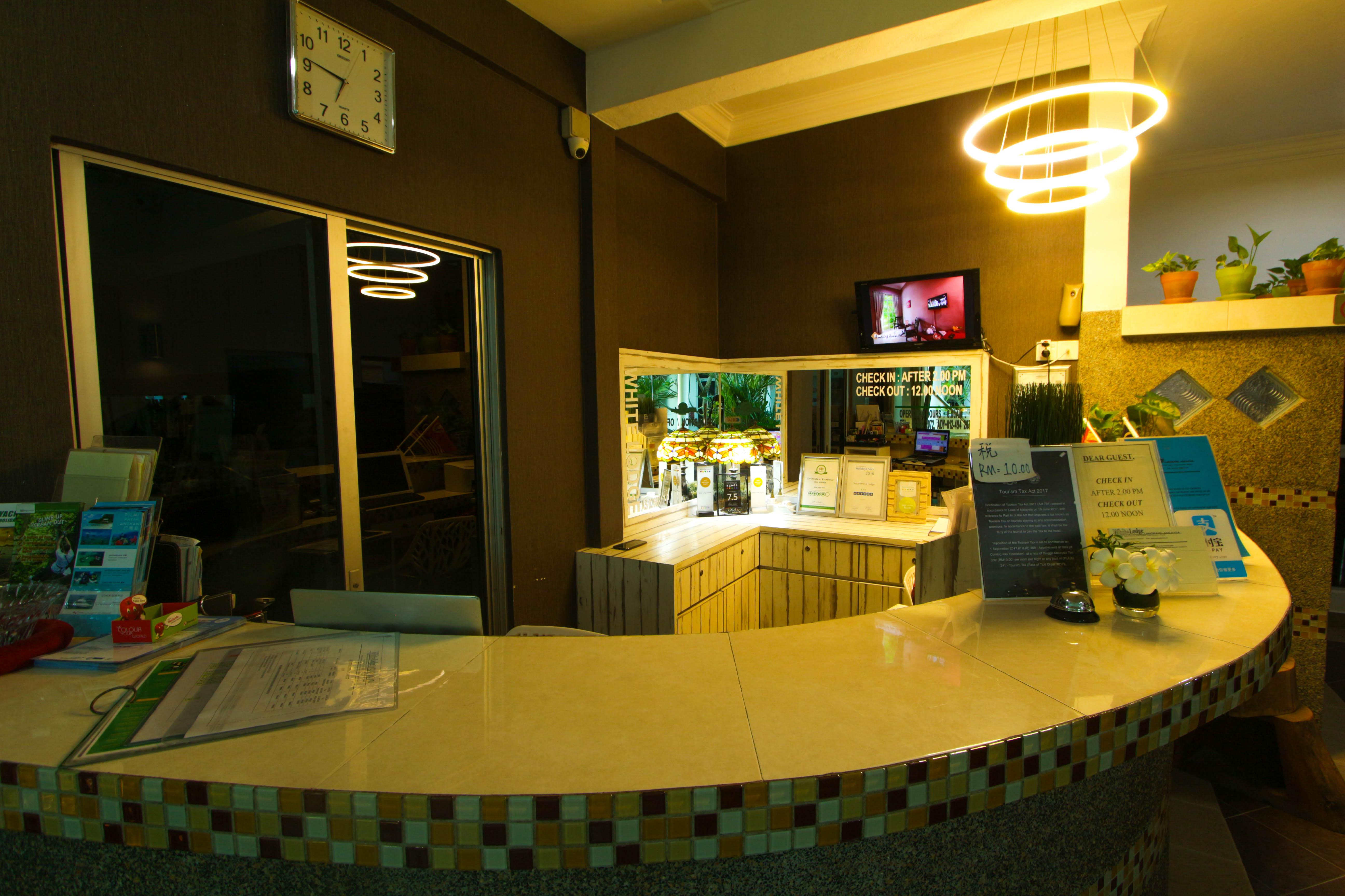 White Lodge Pantai Cenang  Extérieur photo