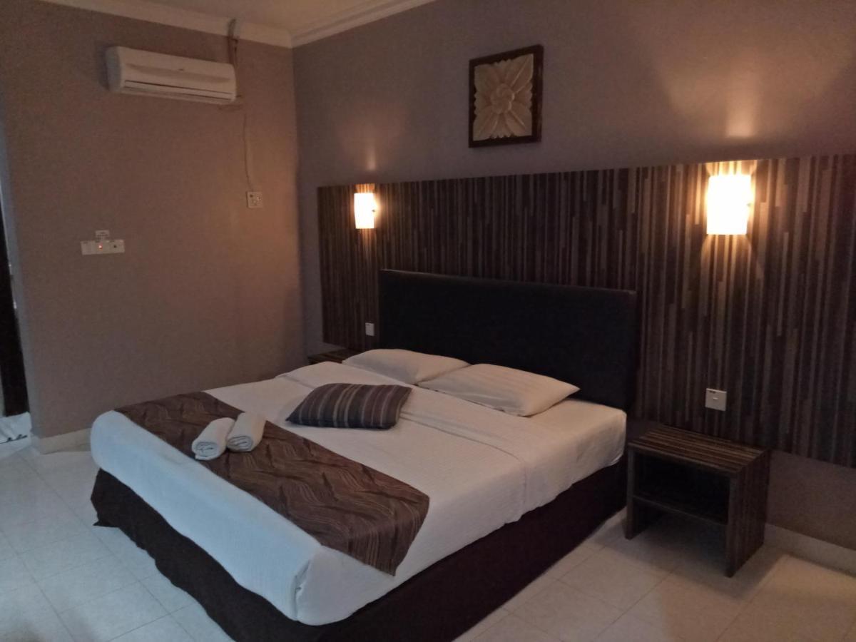 White Lodge Pantai Cenang  Extérieur photo